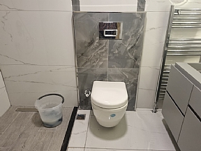 Banyo İçi Seramik Döşeme Kaplama Çalışmaları 